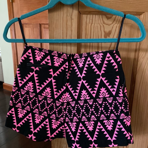 Motel Rocks Shorts - Picture 3 of 4